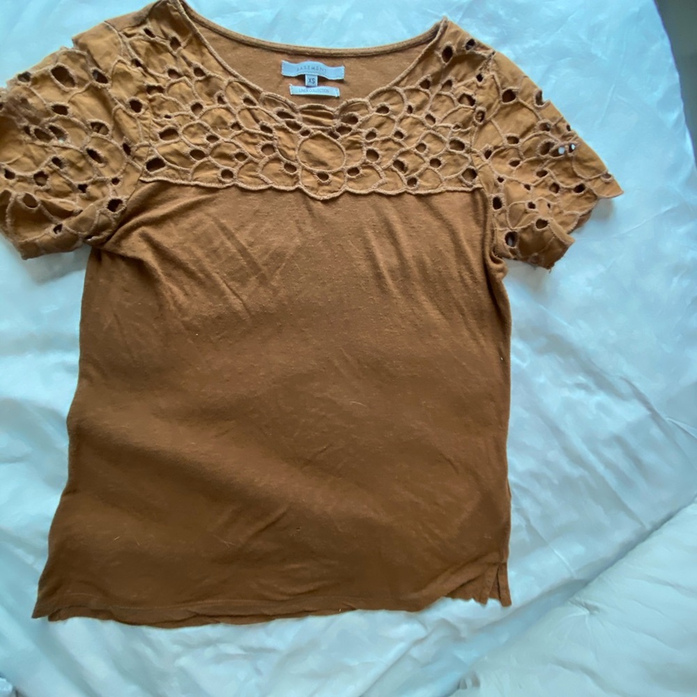 Nice top - Picture 5 of 6